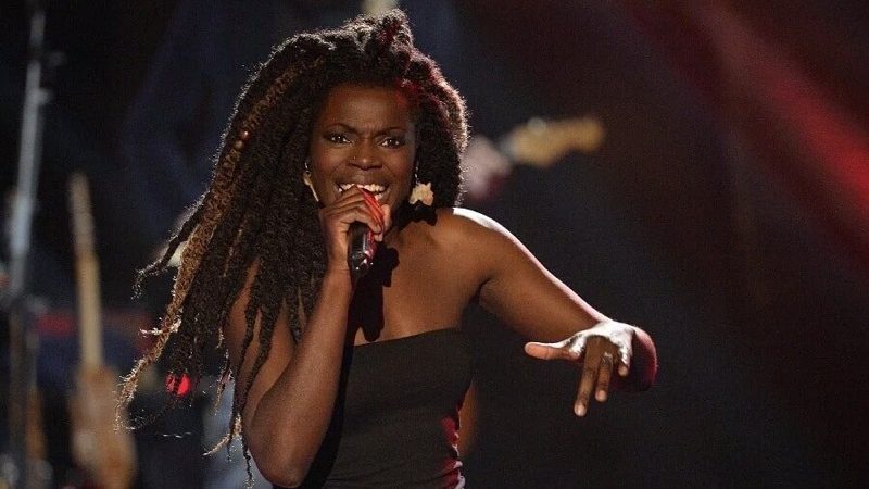 Une Chanteuse événementielle à Engager
