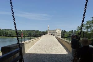Incentive Avignon Événementiel - Animation Sur Le Pont D'Avignon