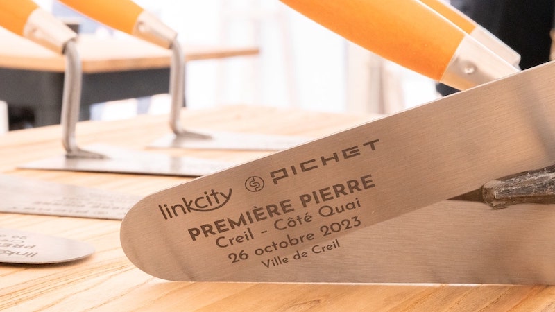 Pose de la première pierre - Goodies personnalisés
