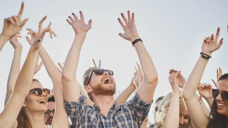 Organisation séminaire entreprise - joie d'une équipe