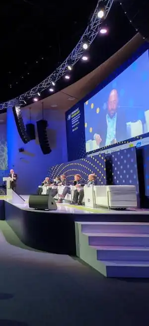 Agence événementielle à Paris la scénogrpahie sur-mesure des événements Agence événementielle à Paris - Imaginer et orchestrer vos événements