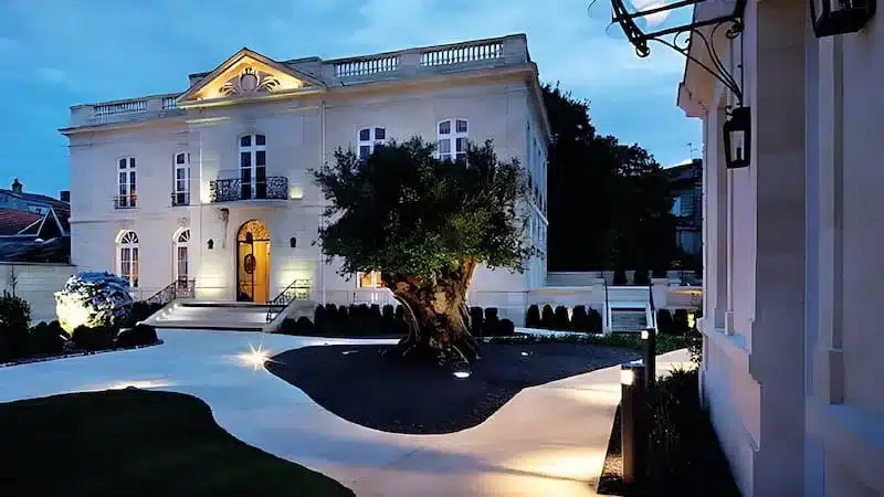 Agence événementielle Bordeaux pour organiser votre diner gastronomique avec un chef étoilé