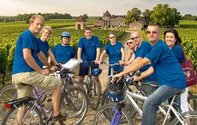 Agence événementielle Bordeaux votre team building à vélo dans les vignes
